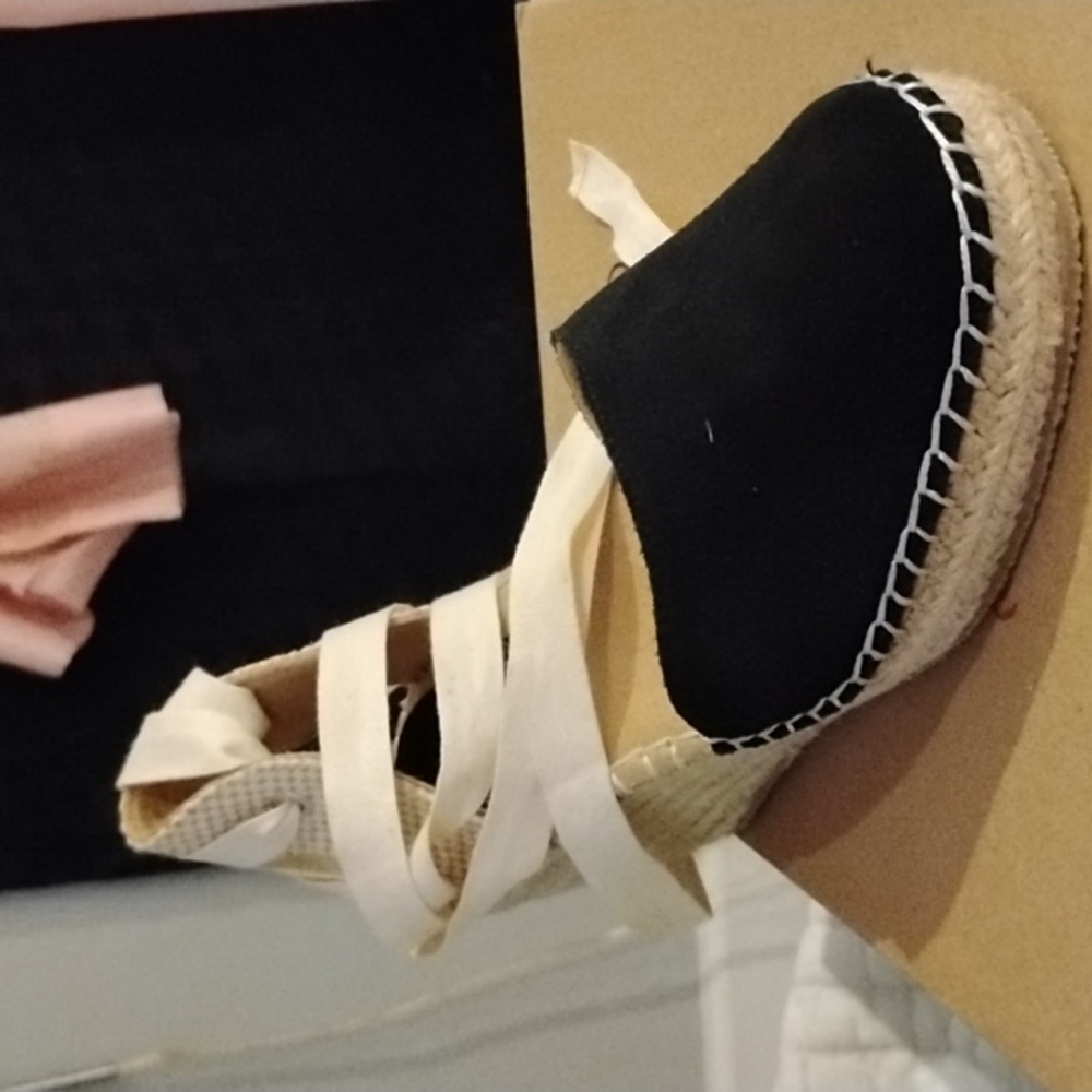 Suede black strappy espedrille